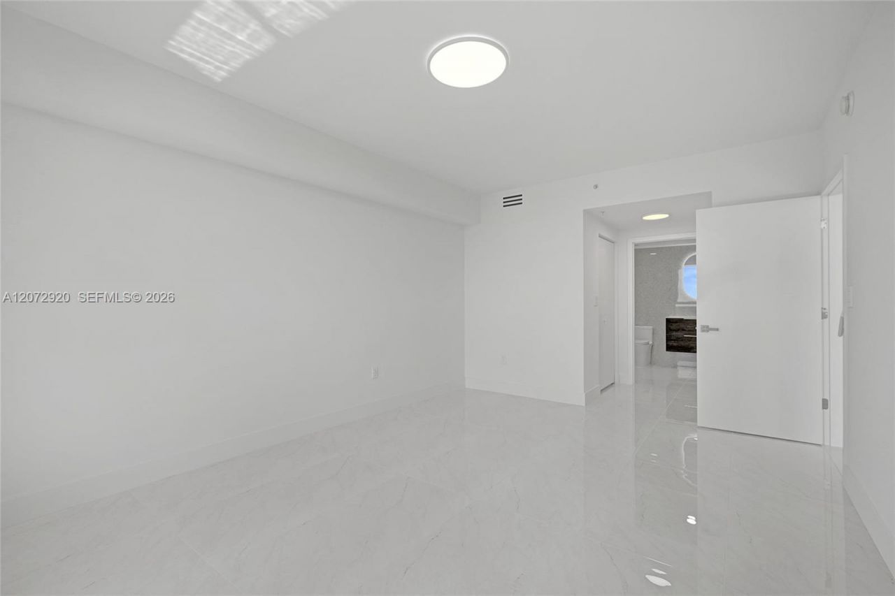 2775 NE 187th St , Unit 514, Aventura, FL 33180 Photo