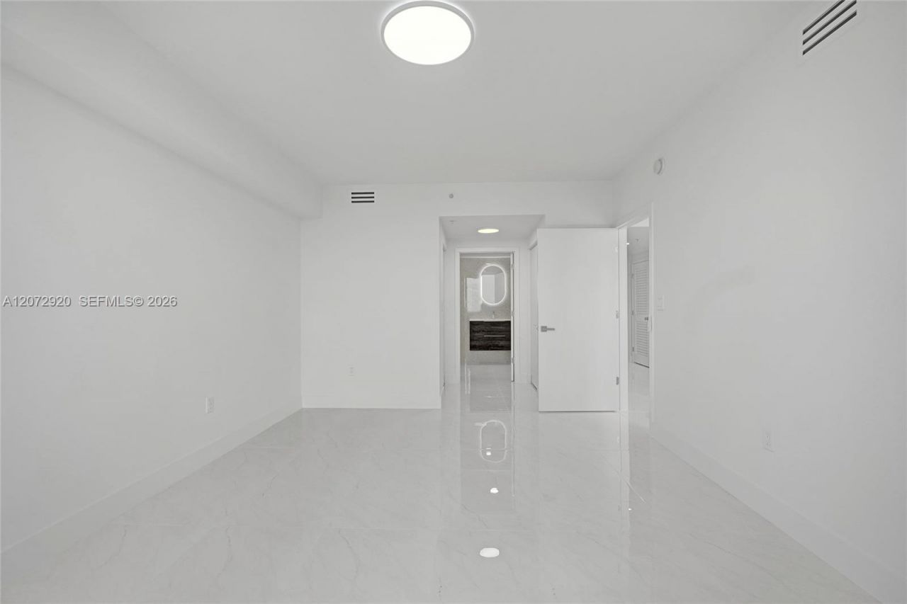 2775 NE 187th St , Unit 514, Aventura, FL 33180 Photo