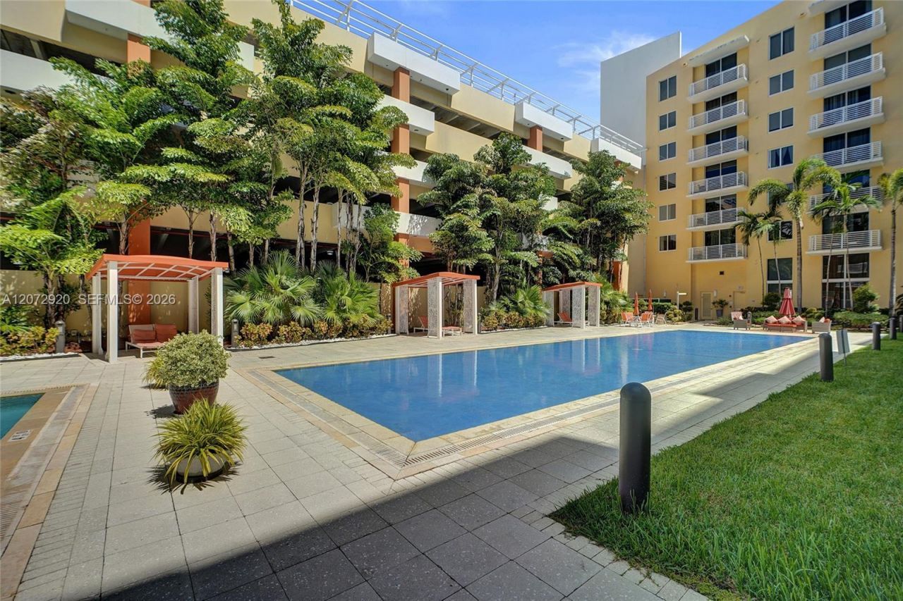 2775 NE 187th St , Unit 514, Aventura, FL 33180 Photo