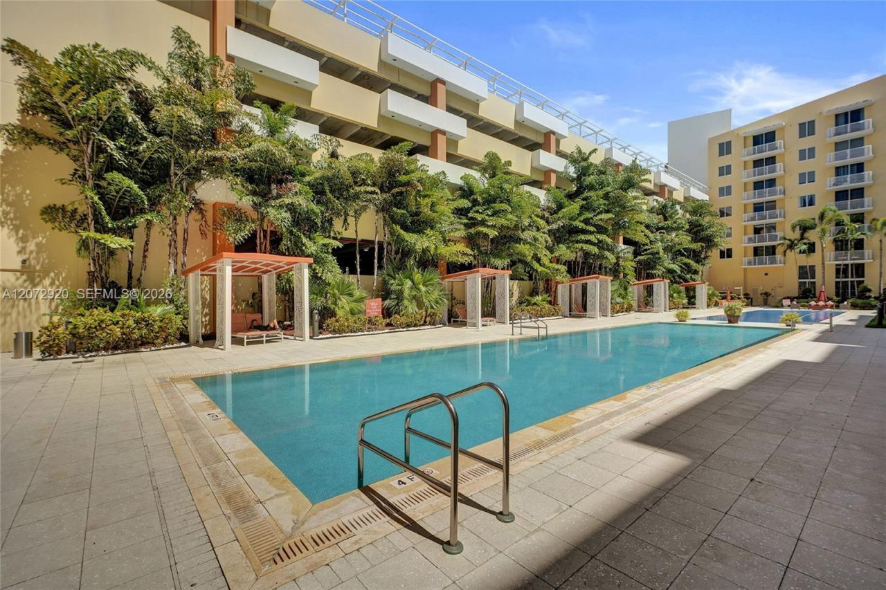 2775 NE 187th St , Unit 514, Aventura, FL 33180 Photo