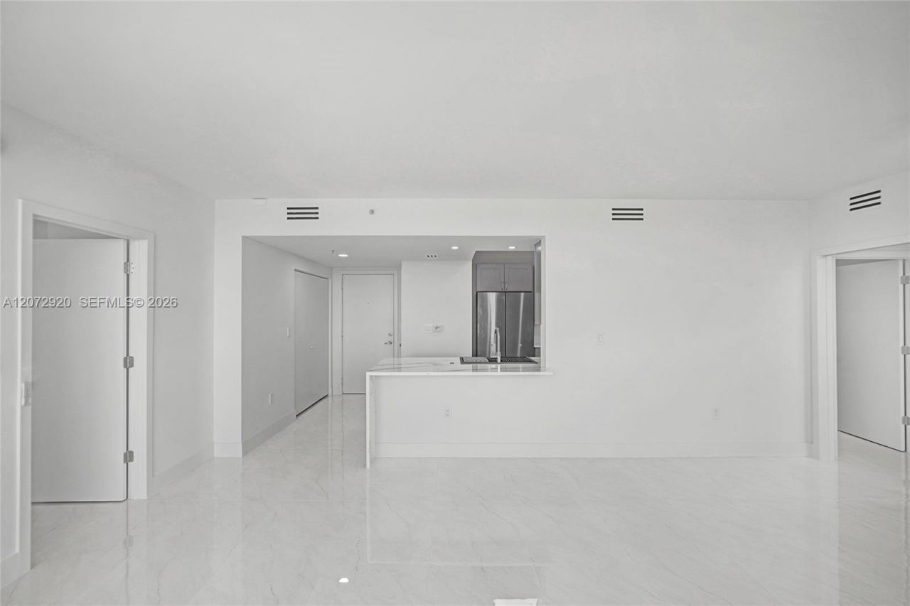 2775 NE 187th St , Unit 514, Aventura, FL 33180 Photo