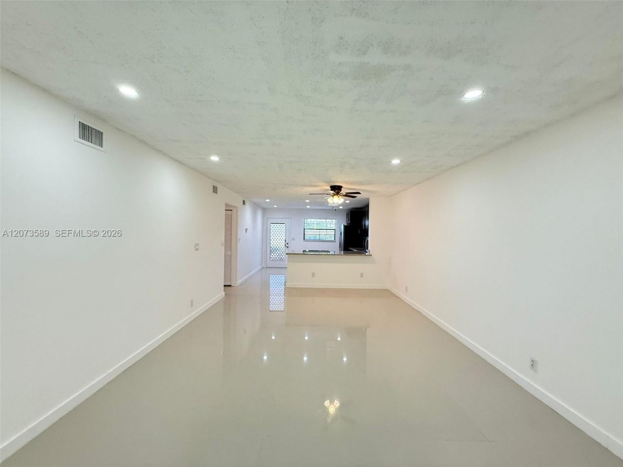 6095 N Sabal Palm Blvd , Unit 103, Tamarac, FL 33319 Photo