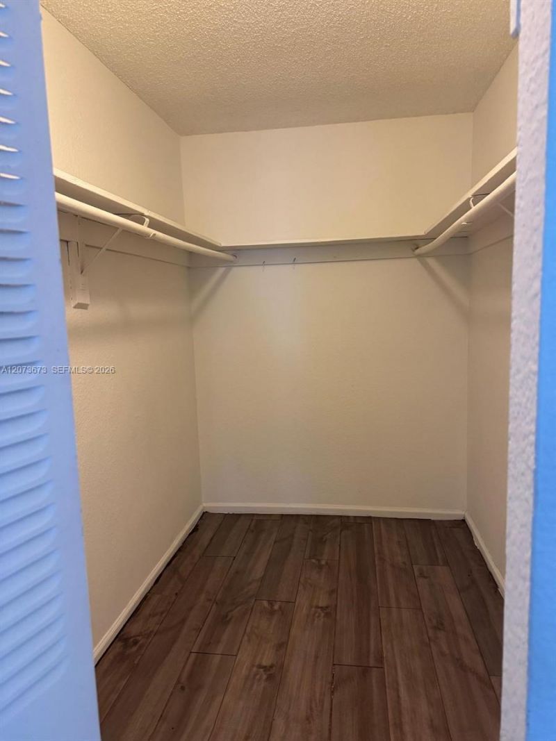 411 Executive Center Dr , Unit 203, West Palm Beach, FL 33401 Photo