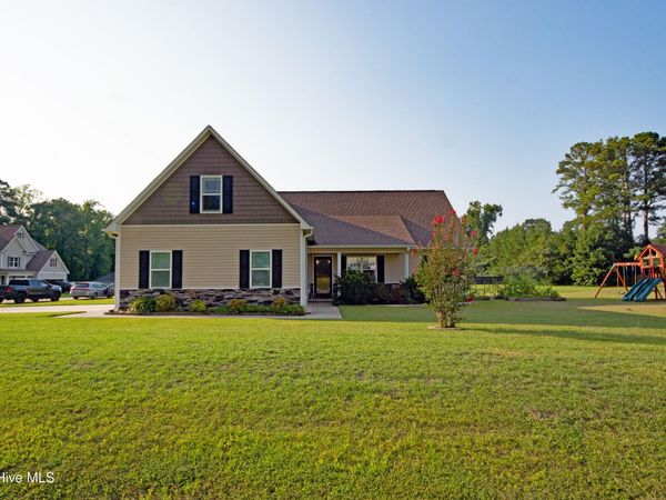 200 Gillcrest Court, Jacksonville, NC 28540