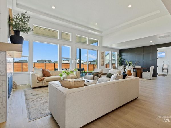 1452 W Briarcliff St, Unit Jefferson, Meridian, ID 83642