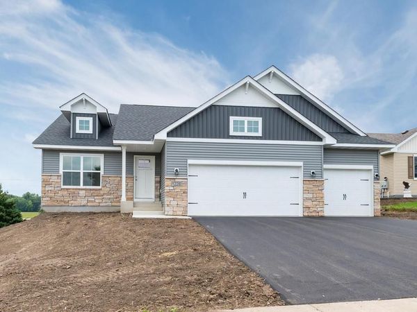 1228 Olivia Street SE, New Prague, MN 56071