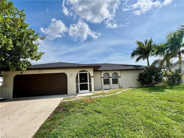 118 SW 10th TER , CAPE CORAL, FL 33991