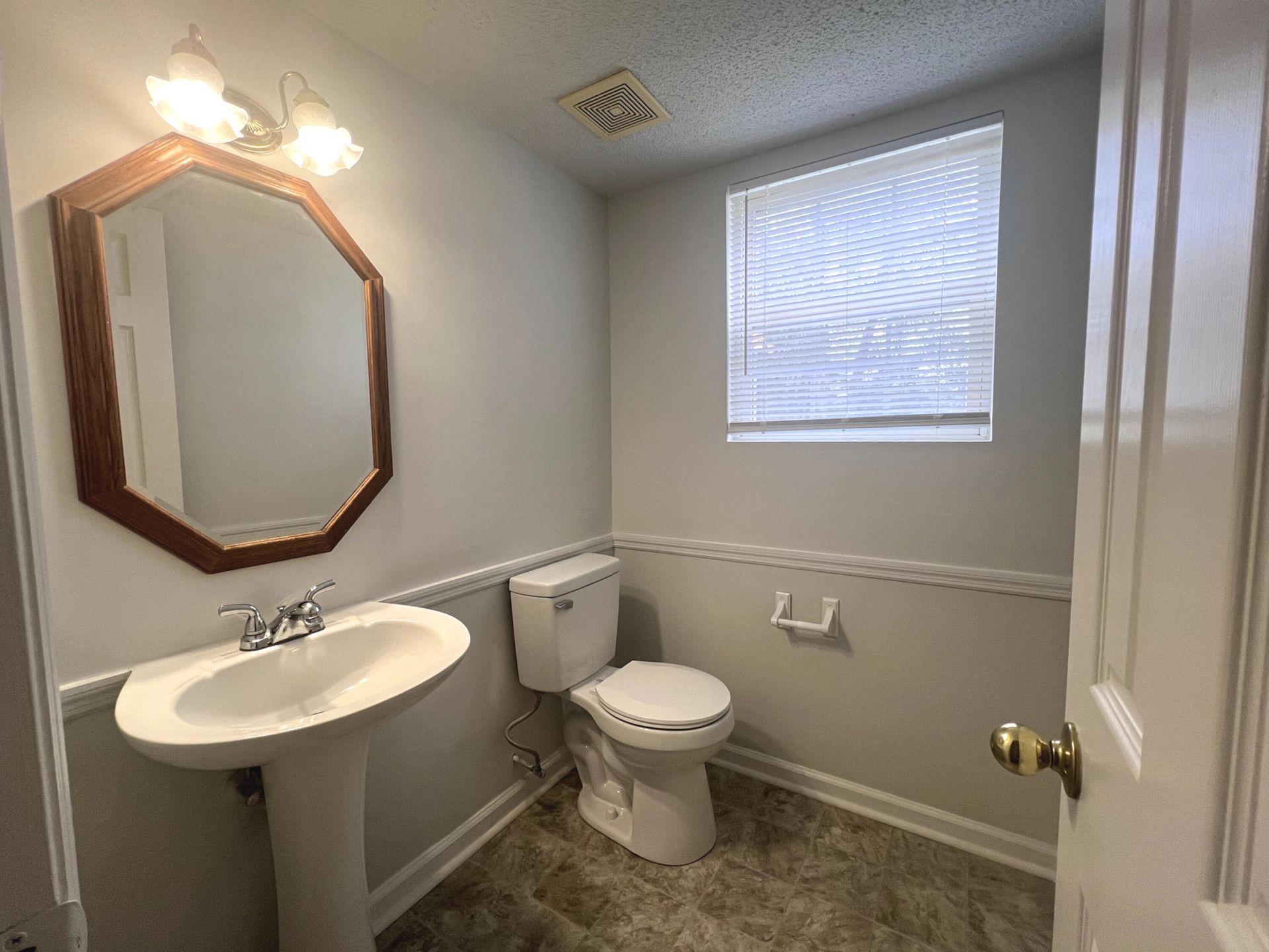 6649 Bent Creek Drive Photo 19