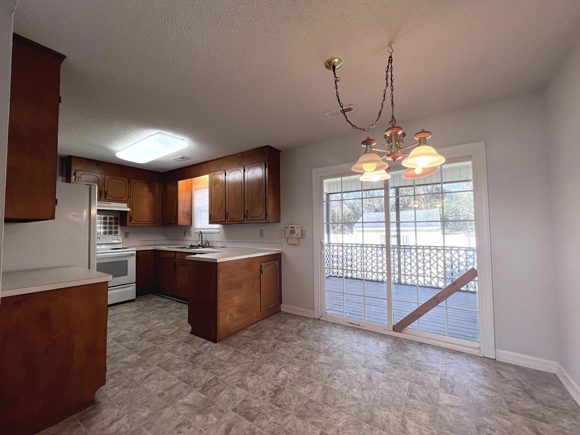 6649 Bent Creek Drive Photo 6