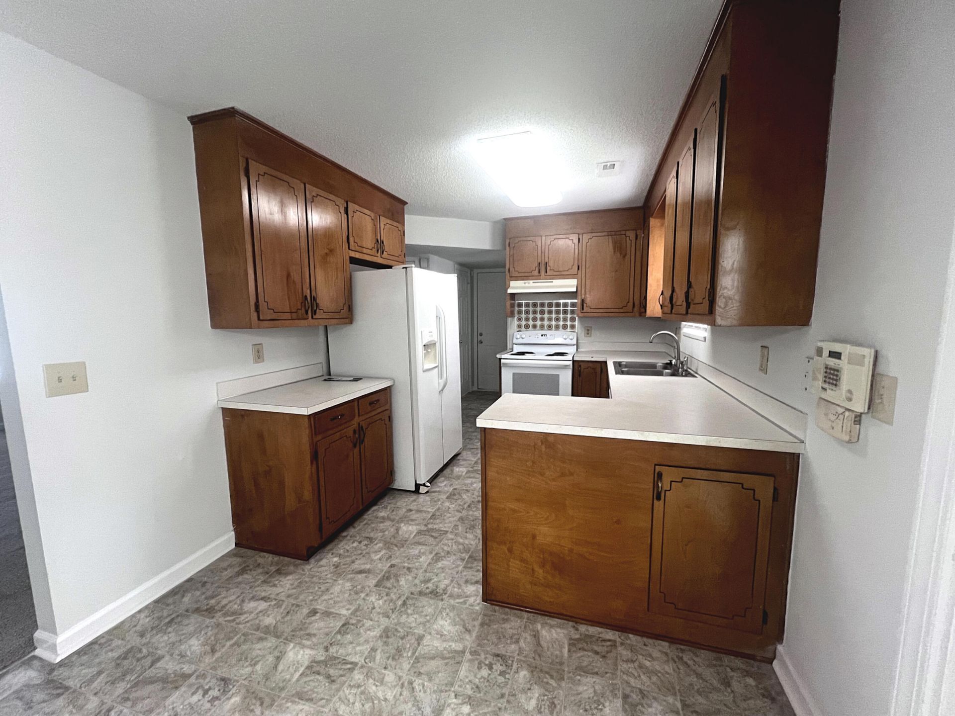 6649 Bent Creek Drive Photo 7