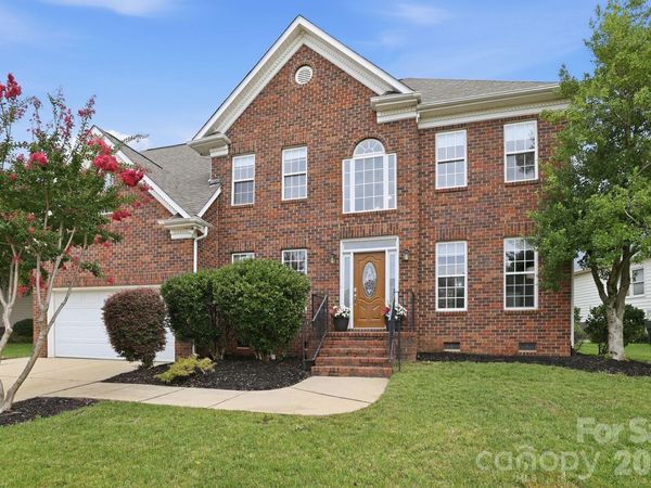 12415 Oakbriar Lane, Charlotte, NC 28273