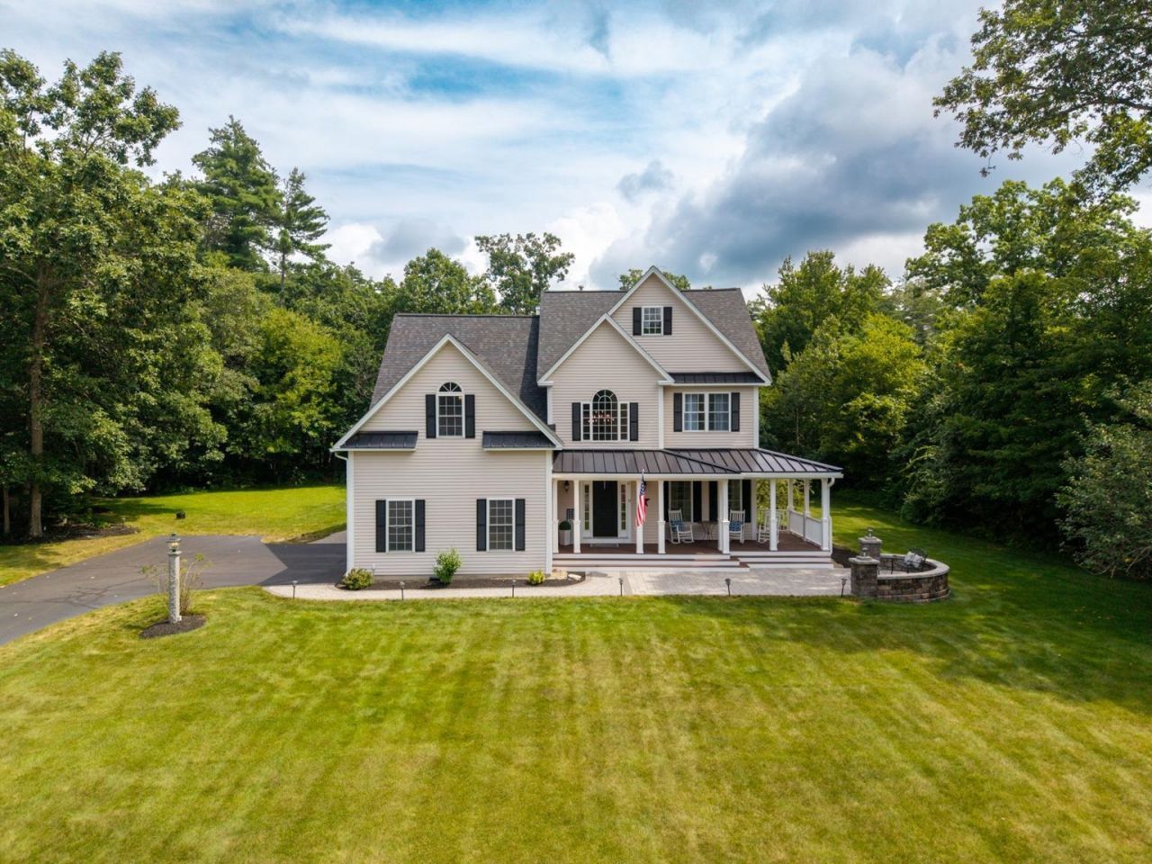 31 Velma Circle, Pelham, NH 03076 Main Photo