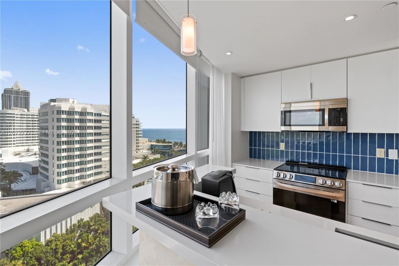 4401 Collins Ave, Unit 1115, Miami Beach, FL 33140 Photo