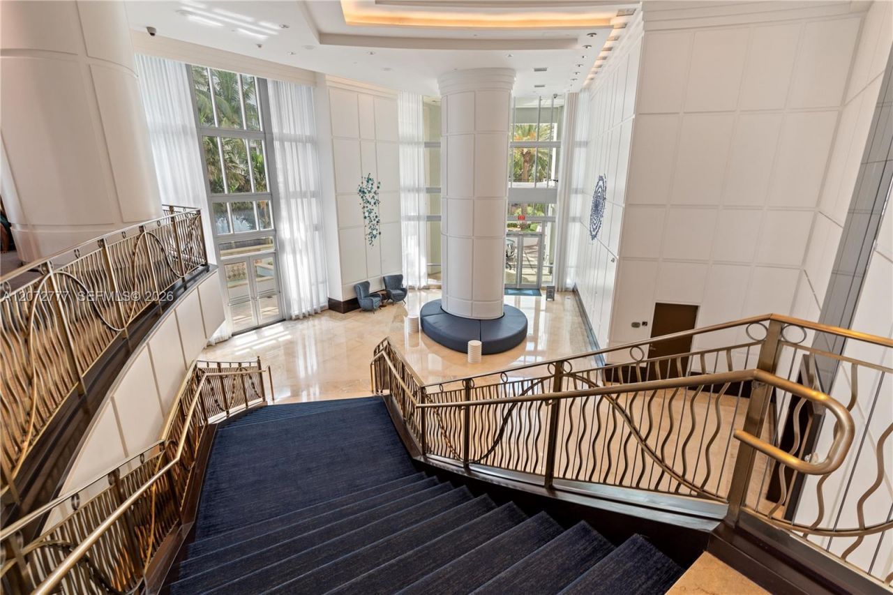 4401 Collins Ave, Unit 1115, Miami Beach, FL 33140 Photo