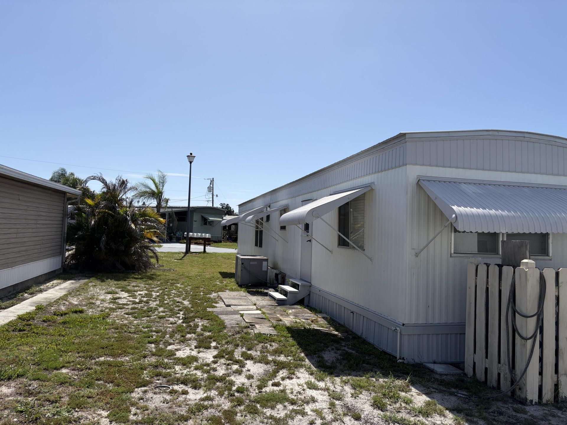 11055 SE Federal Highway, Unit 19, Hobe Sound, FL 33455 Photo