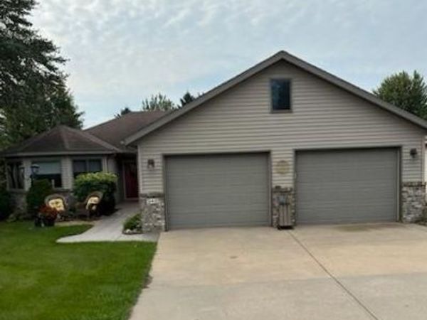 948 Willow View Circle, Waite Park, MN 56387