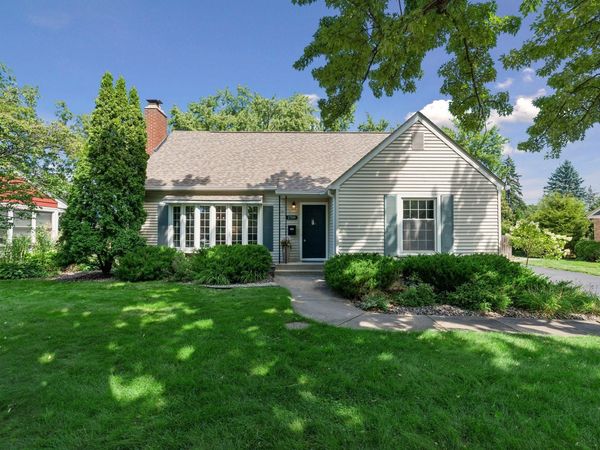 1709 Preston Lane, Hopkins, MN 55343