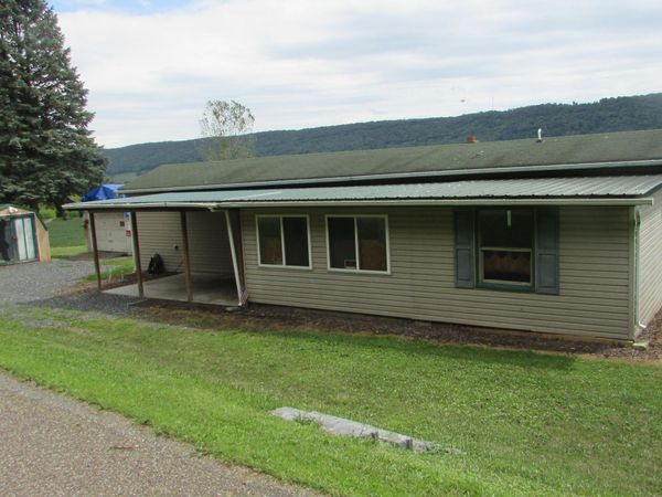 552 E RIDGE Road, Sunbury, PA 17801