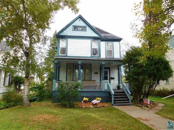 718 9th Ave W, Ashland, WI 54806