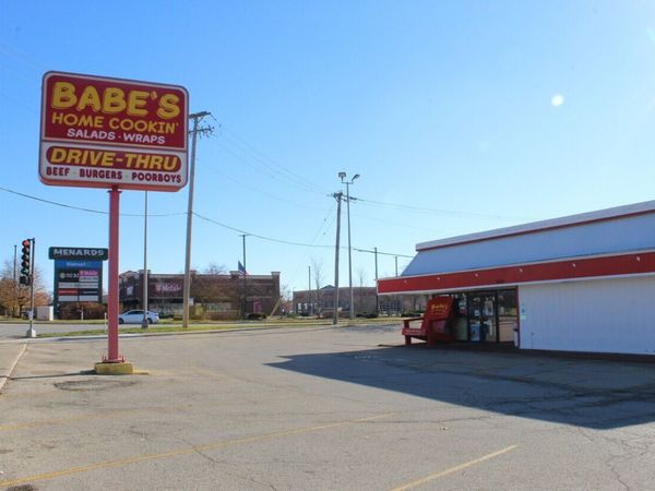 2600 W Jefferson Street , Joliet, IL 60435