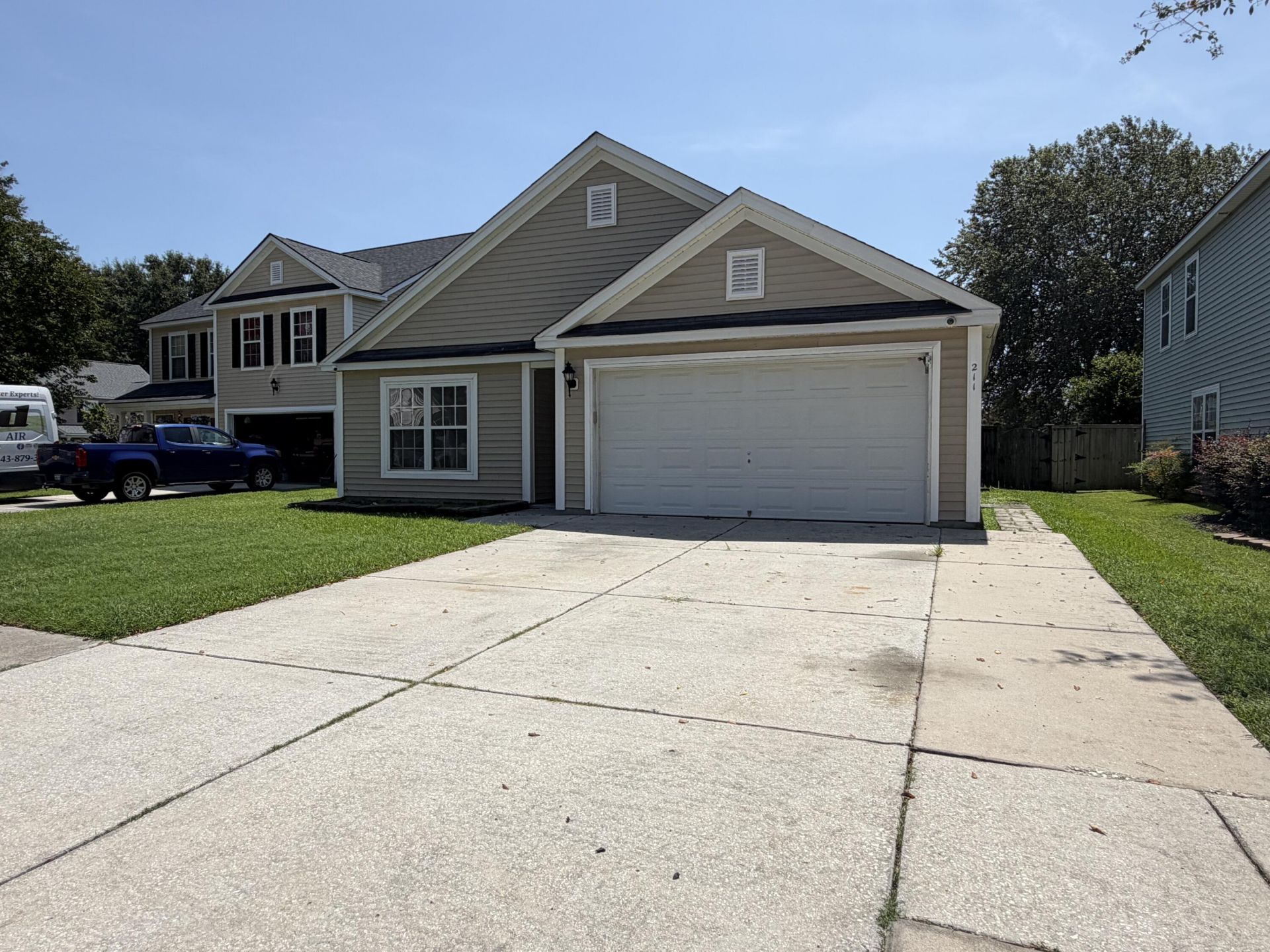 211 Emerald Isle Drive Photo 16