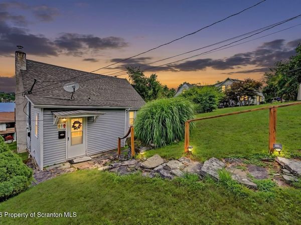 118 Evergreen Lane , Factoryville, PA 18419