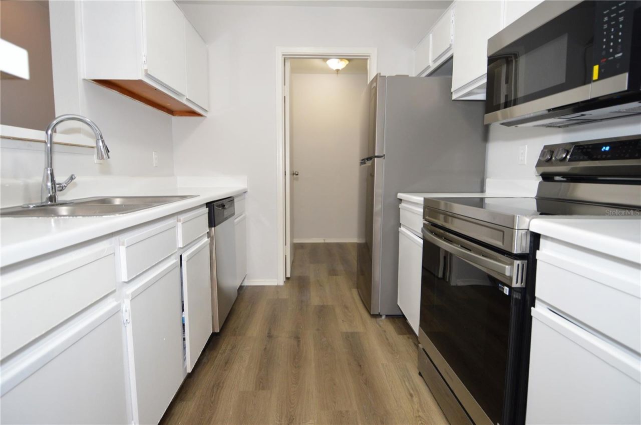 1400 Gandy Boulevard N, Unit 816, Saint Petersburg, FL 33702 Photo