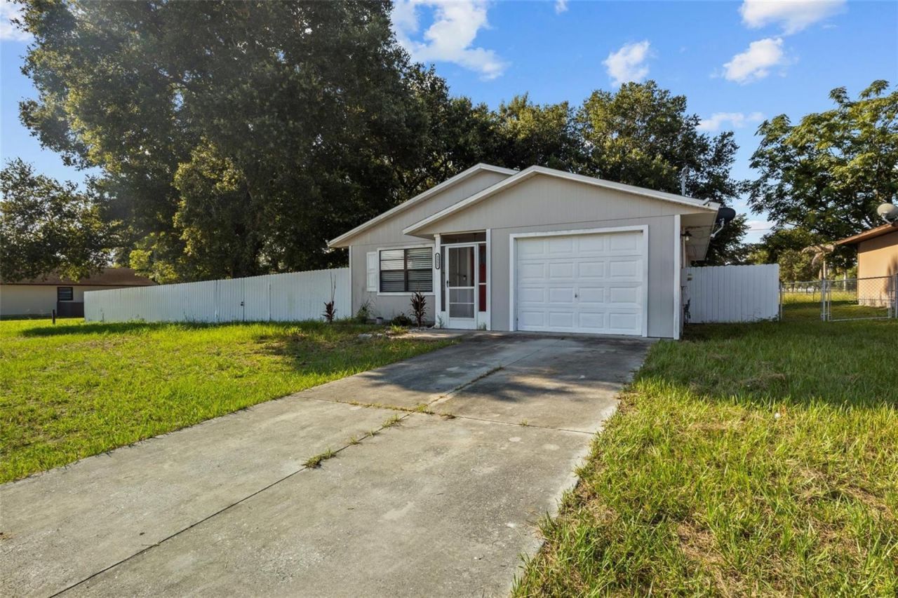 3351 Ellington Avenue , Sebring, FL 33870 Photo