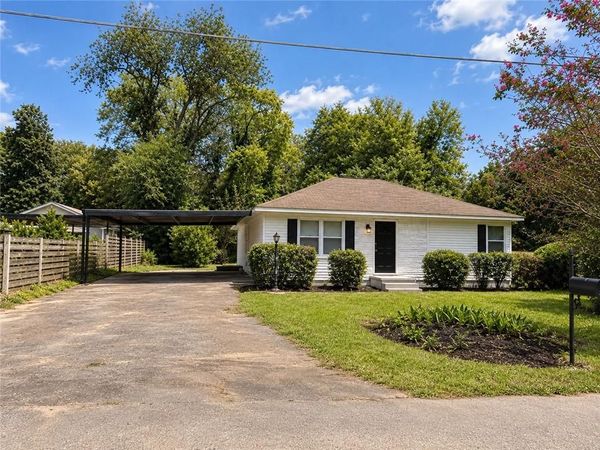 5679 Perk Street , Austell, GA 30106