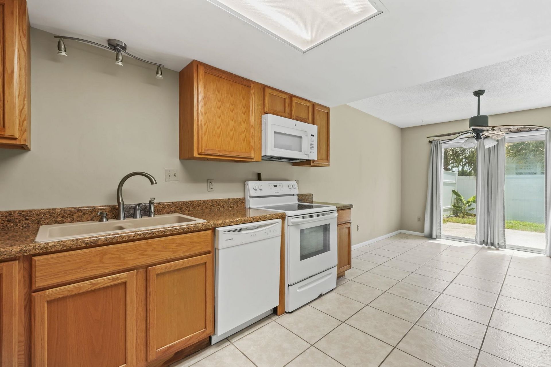 1331 Turkey Ridge Rd. Photo 10