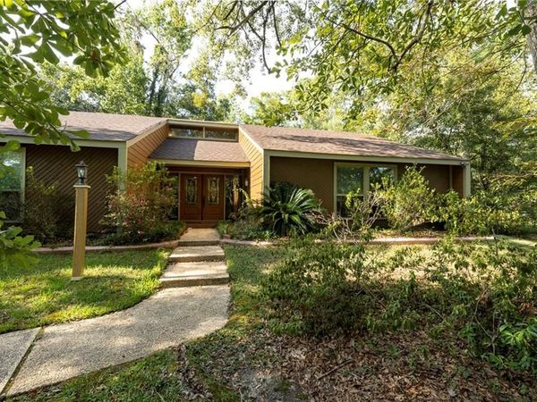 110 TWIN OAKS Drive, Slidell, LA 70461