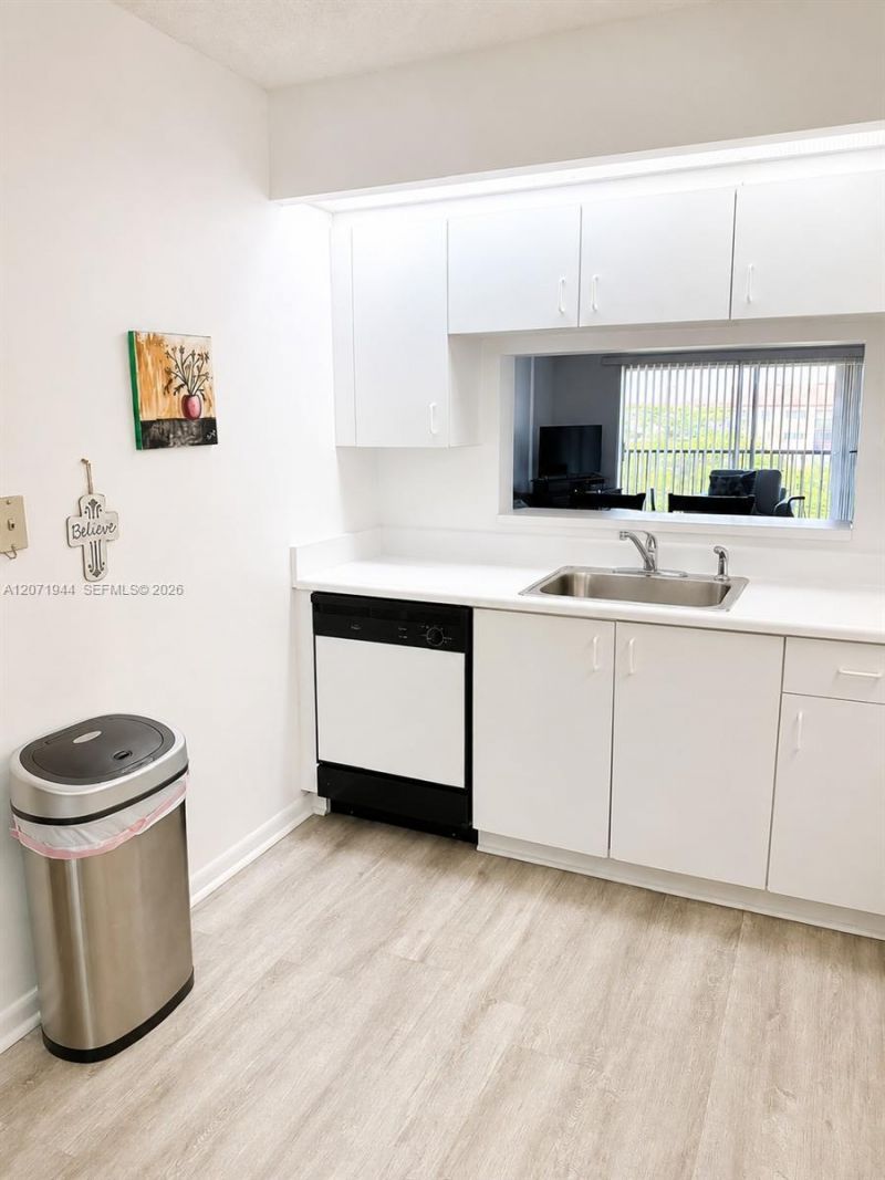 12755 SW 16th Ct, Unit 406B, Pembroke Pines, FL 33027 Photo