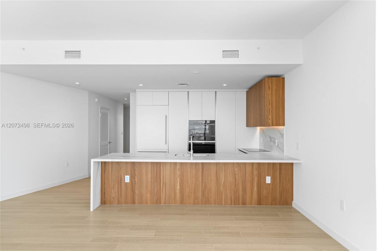 1400 Biscayne Blvd, Unit 4206, Miami, FL 33132 Photo