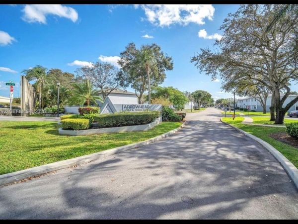 1925 SW 81st Ter , Davie, FL 33324