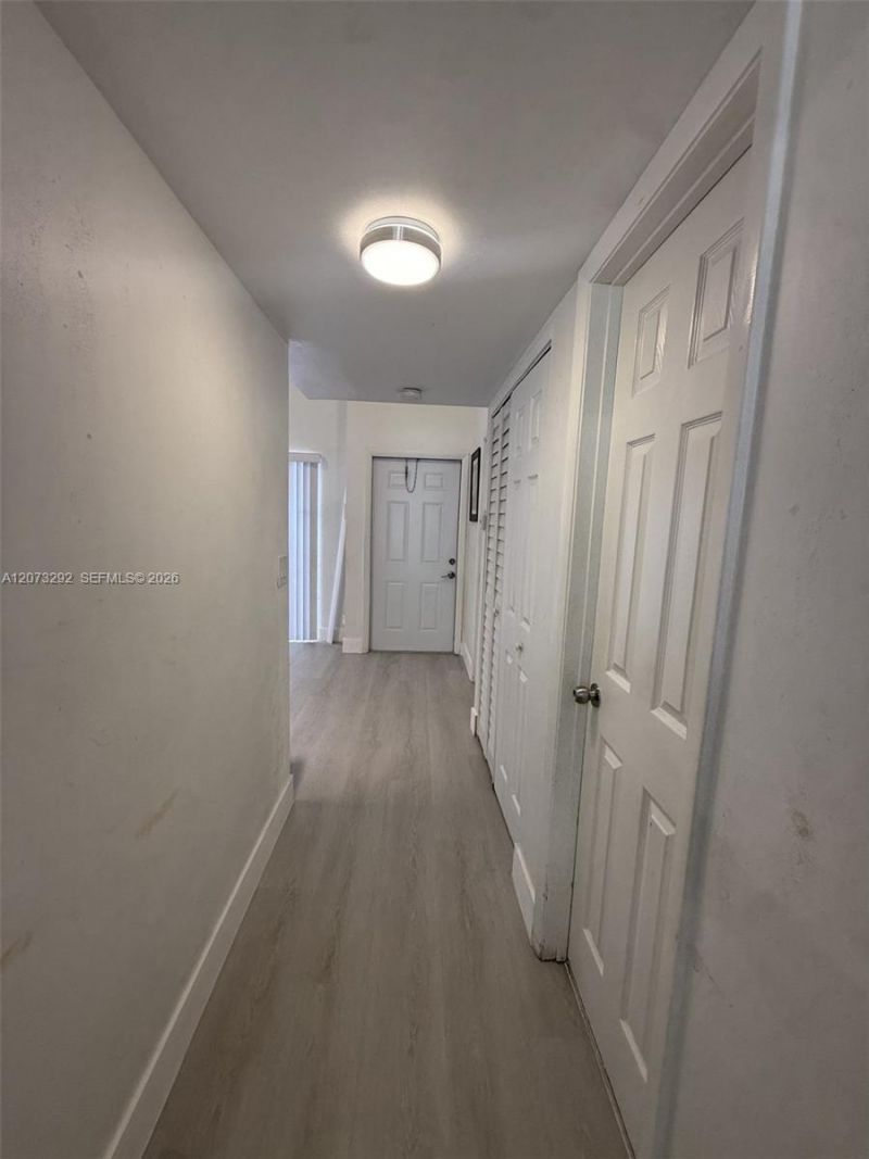 1925 SW 81st Ter, Davie, FL 33324 Photo