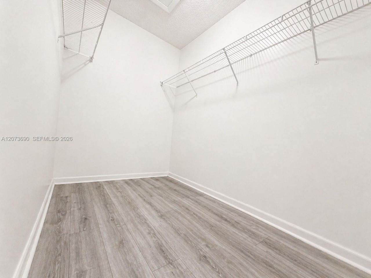 9730 Hammocks Blvd , Unit 201-28, Miami, FL 33196 Photo