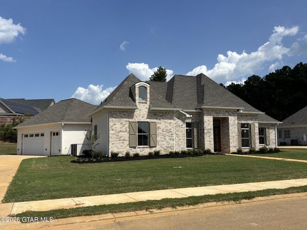 242 Turnberry Lane, Starkville, MS 39759