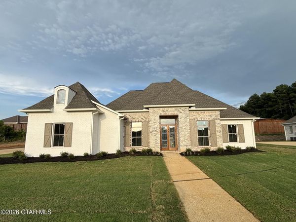 242 Turnberry Lane, Starkville, MS 39759