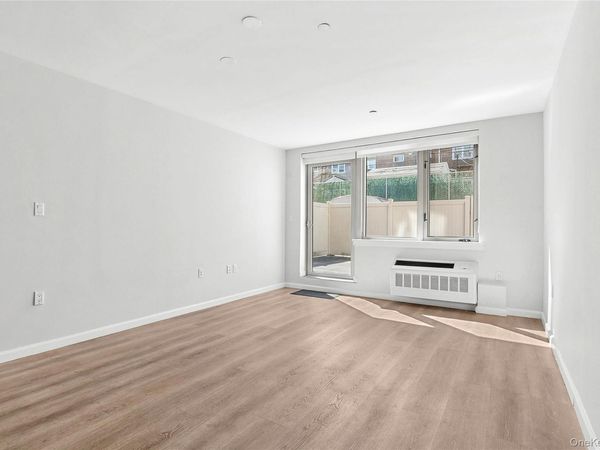 33-30 61st Street , Unit 105, Woodside, NY 11377