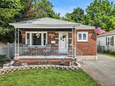 927 88th Street, Niagara Falls, NY 14304