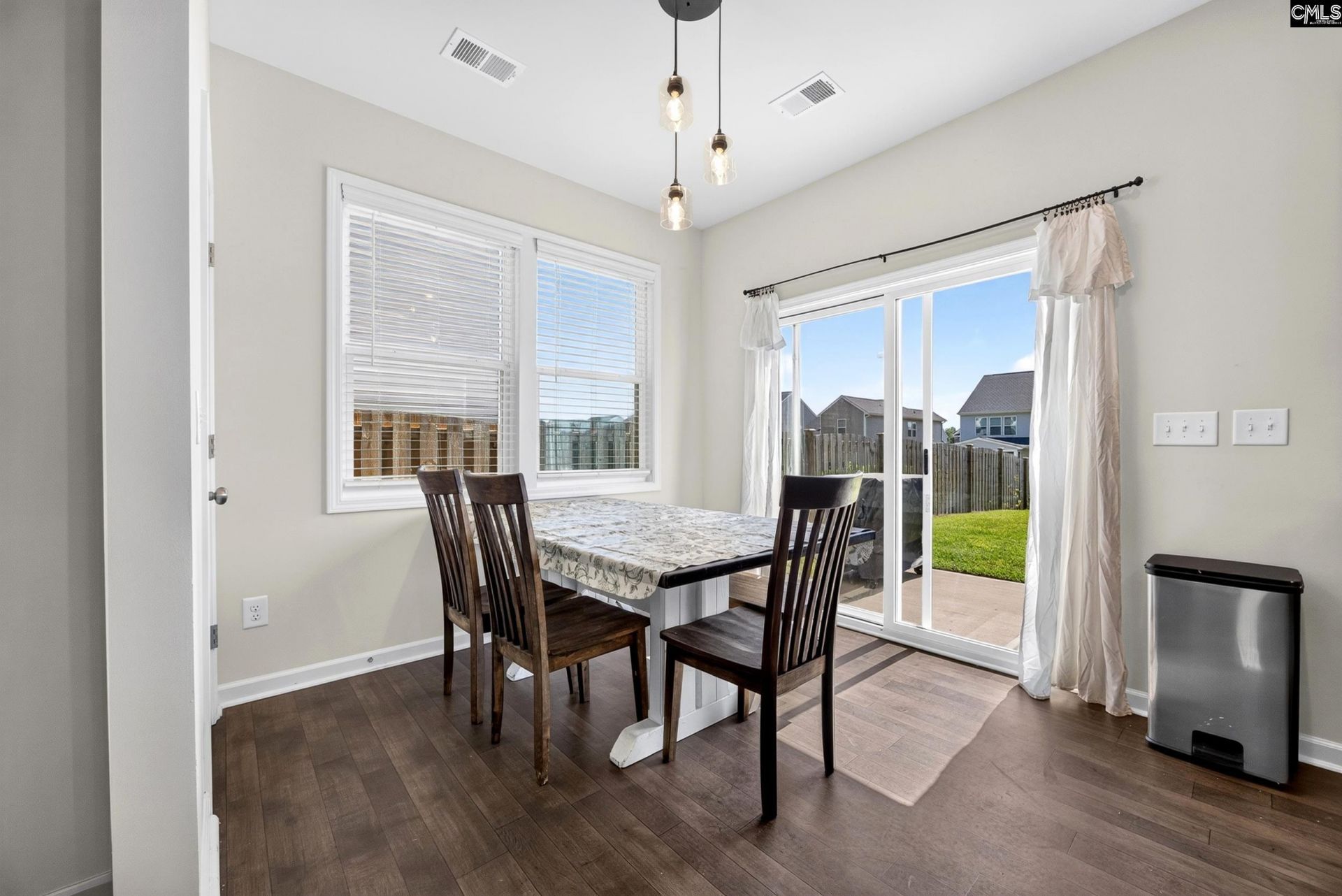 1034 Crescent Moon Loop Photo 11