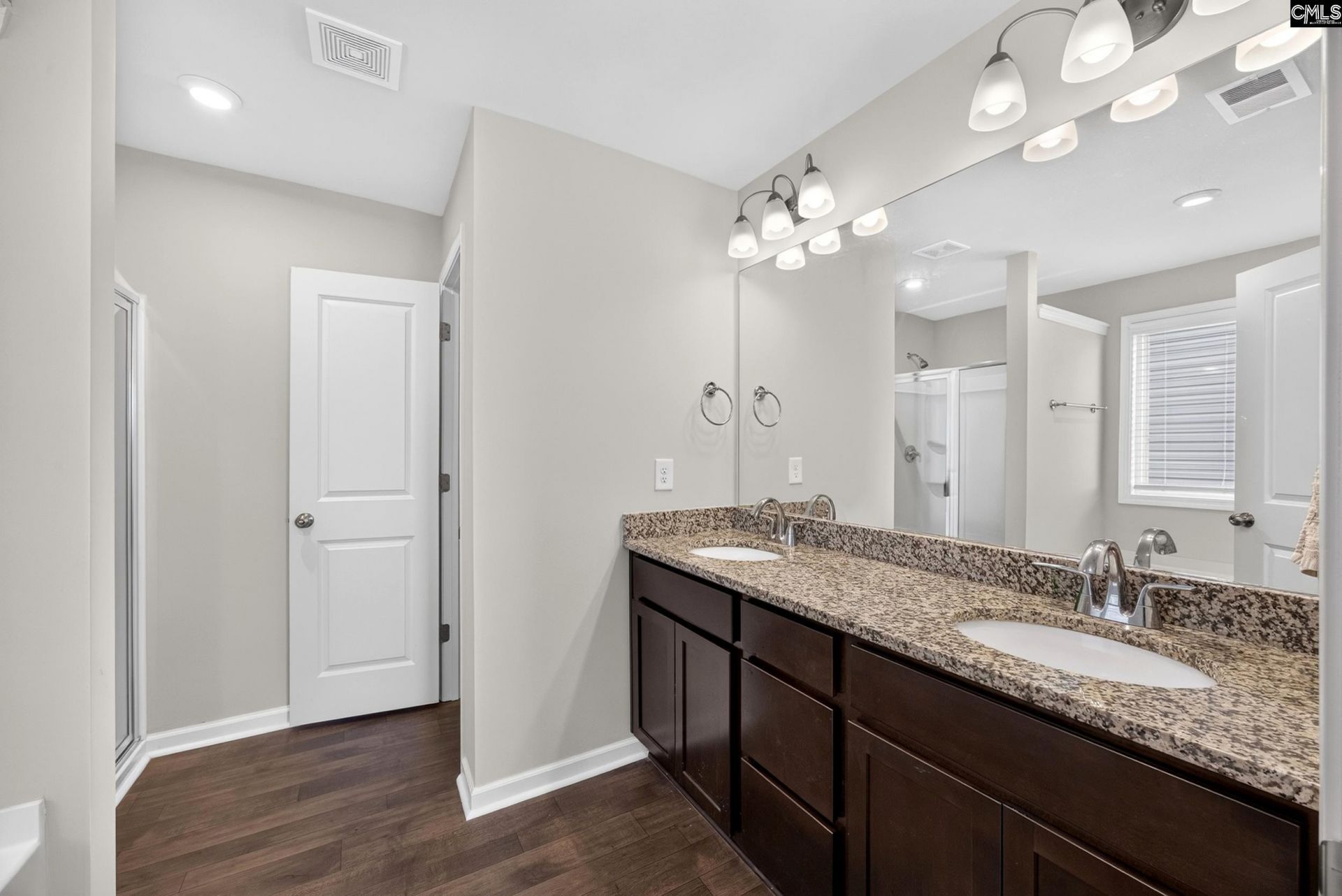 1034 Crescent Moon Loop Photo 15