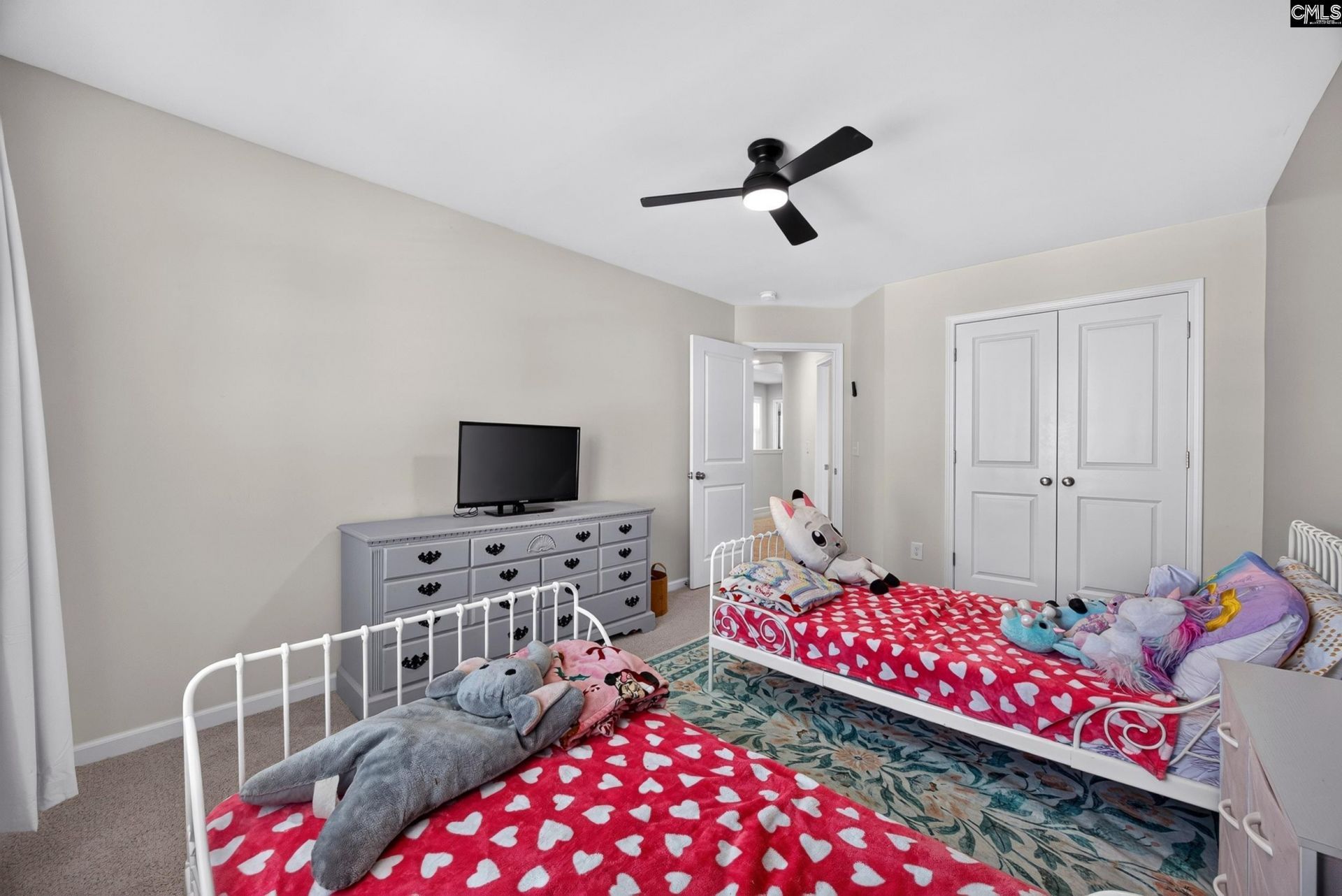 1034 Crescent Moon Loop Photo 22