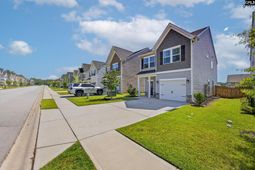 1034 Crescent Moon Loop photo 4