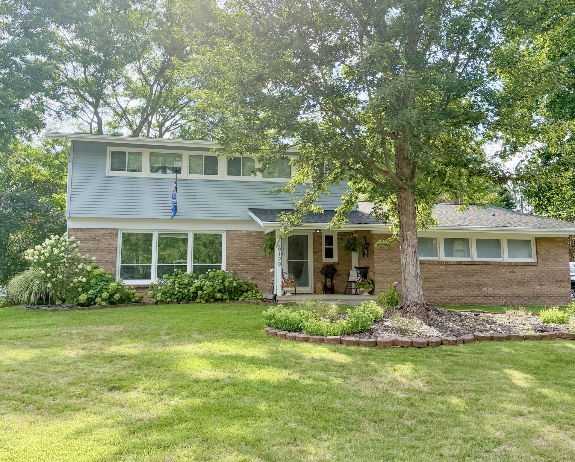 6129 Meadowlark Street Ne, Rockford, MI 49341 Main Photo