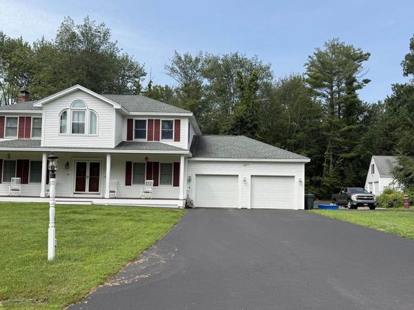 14 Blackstone Circle, Pelham, NH 03076
