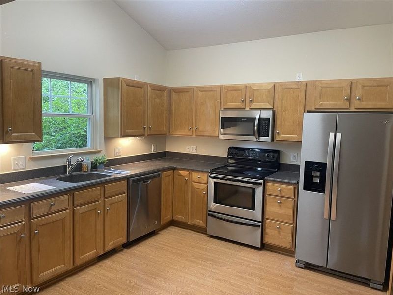 3108 Vermont Place, Green, OH 44312 Photo 16