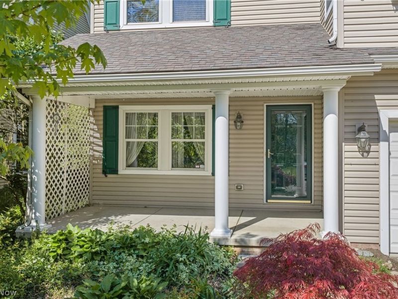 3108 Vermont Place, Green, OH 44312 Photo 2