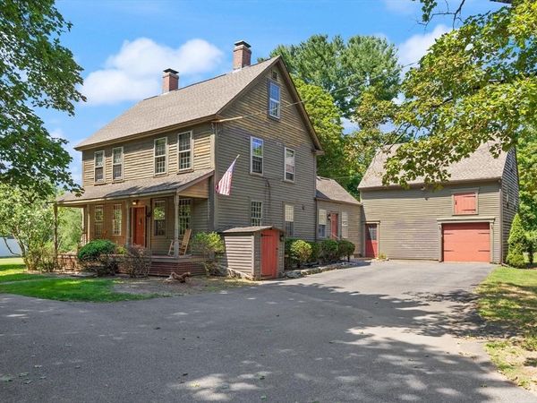 10 Poquanticut Ave, Easton, MA 02334