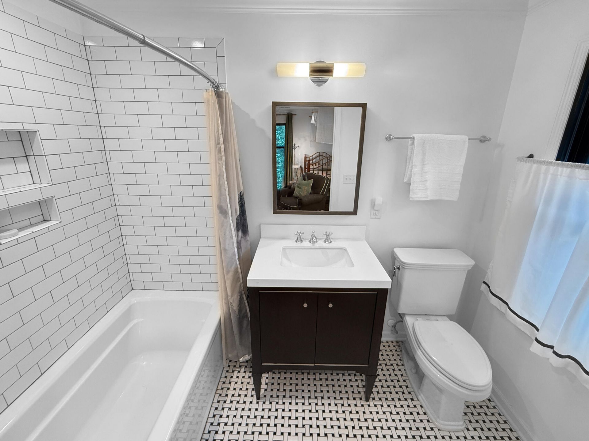 1474 Village Square Photo 39